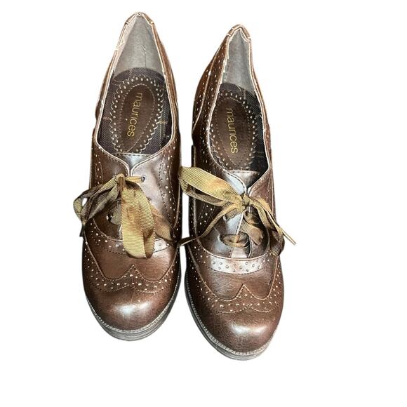 Maurice’s Brown Oxford Wingtip 4” Stacked Heel Size 7 - Picture 3 of 11